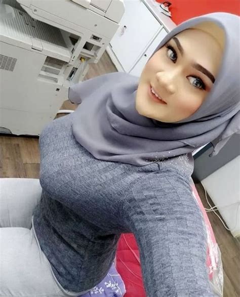 Cerita Dewasa Ngentot Janda Berjilbab Bertoket Besar